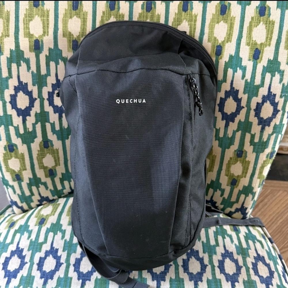 Quechua Decathon 10L Daypack Backpack Pockets School Hike Camp Outdoors Black